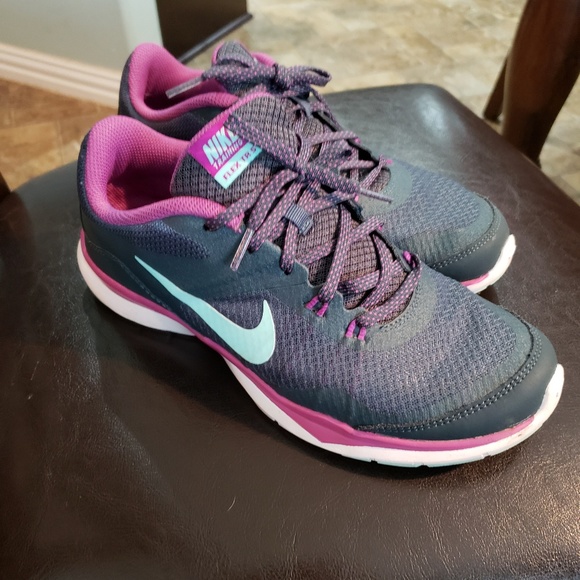 ladies size 5 nike trainers